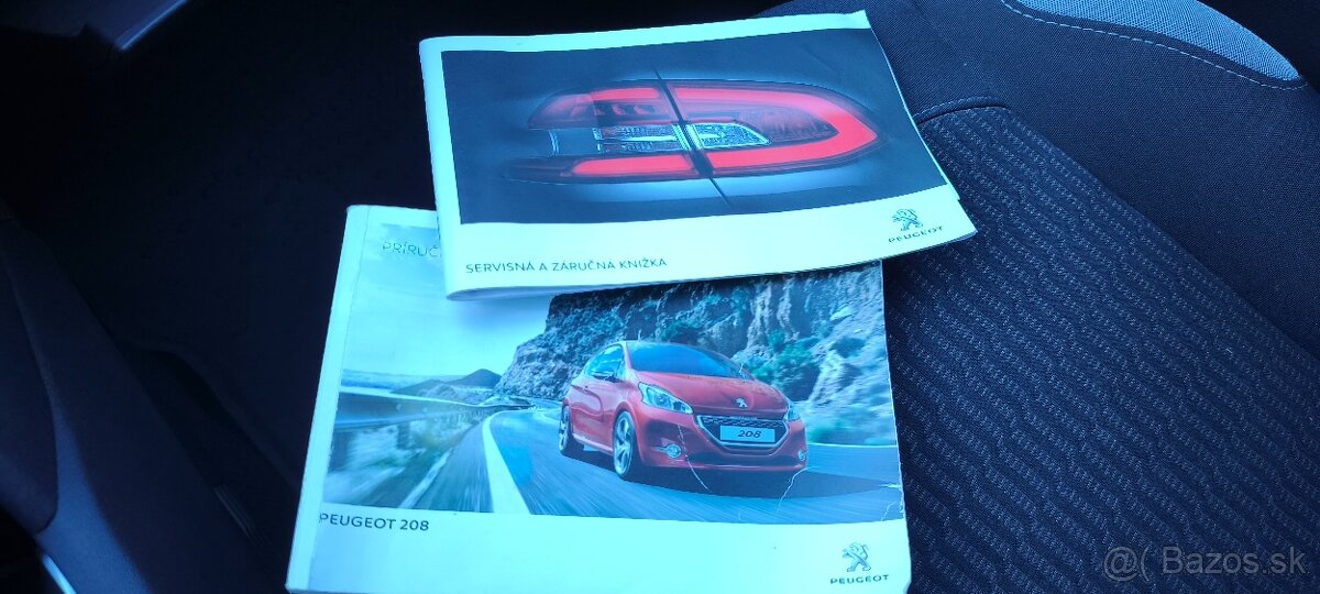 Peugeot 208 - 14