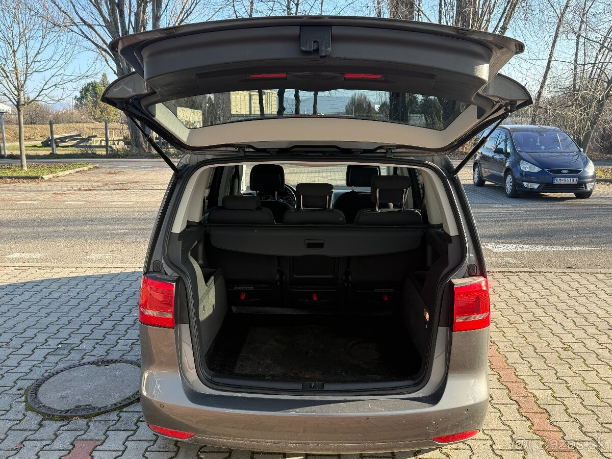 VW Touran 1.6 TDI automat - 14