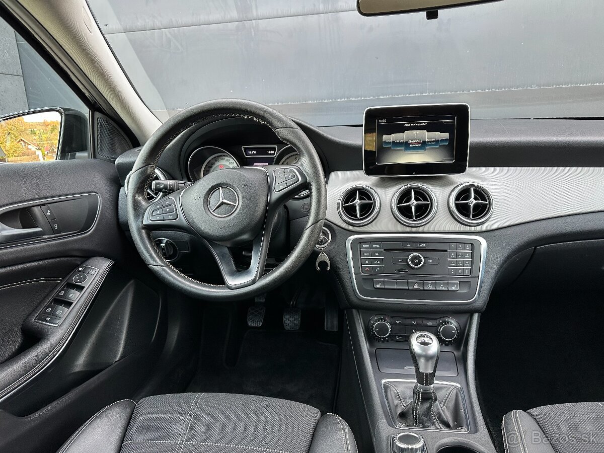 Mercedes-Benz GLA 180 - 14