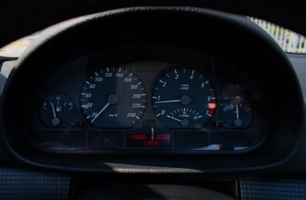 BMW Rad 3 Cabrio 320Ci radový 6-valec - 14