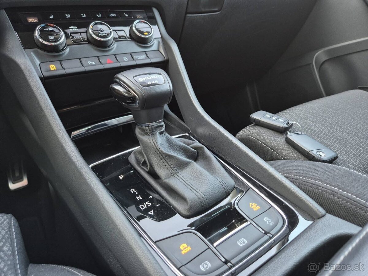 Škoda Karoq 4x4 2023 DSG style - 14
