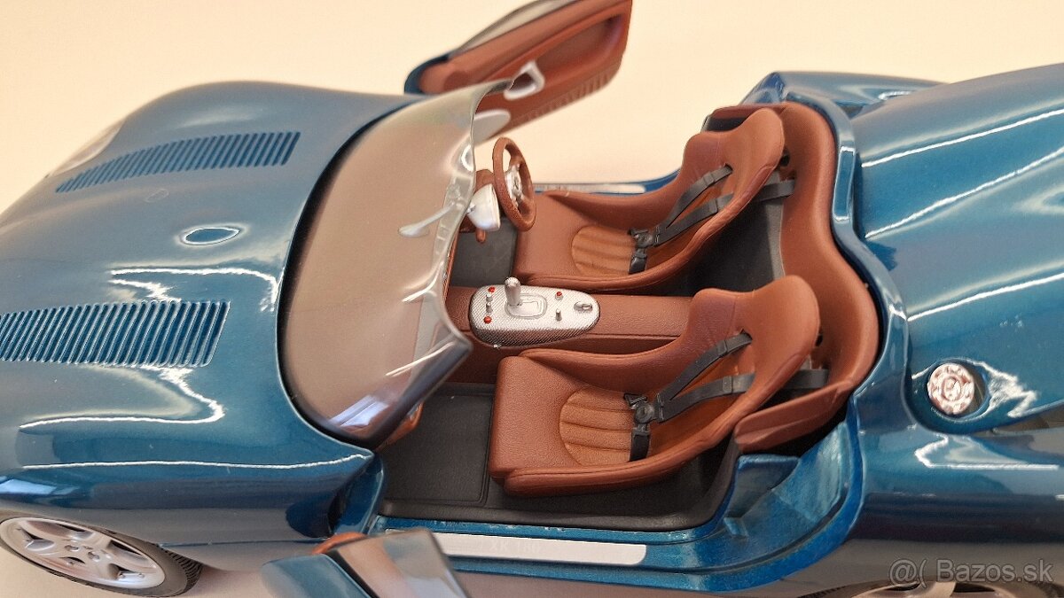 1:18 JAGUAR XK180 - 14