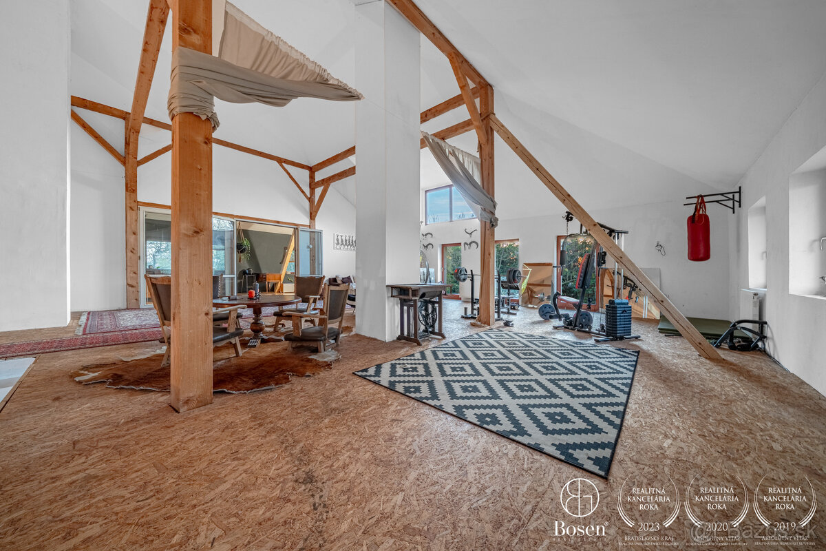 BOSEN | Farmárska usadlosť, RD, stajňa, 30 000 m² pozemok, l - 14