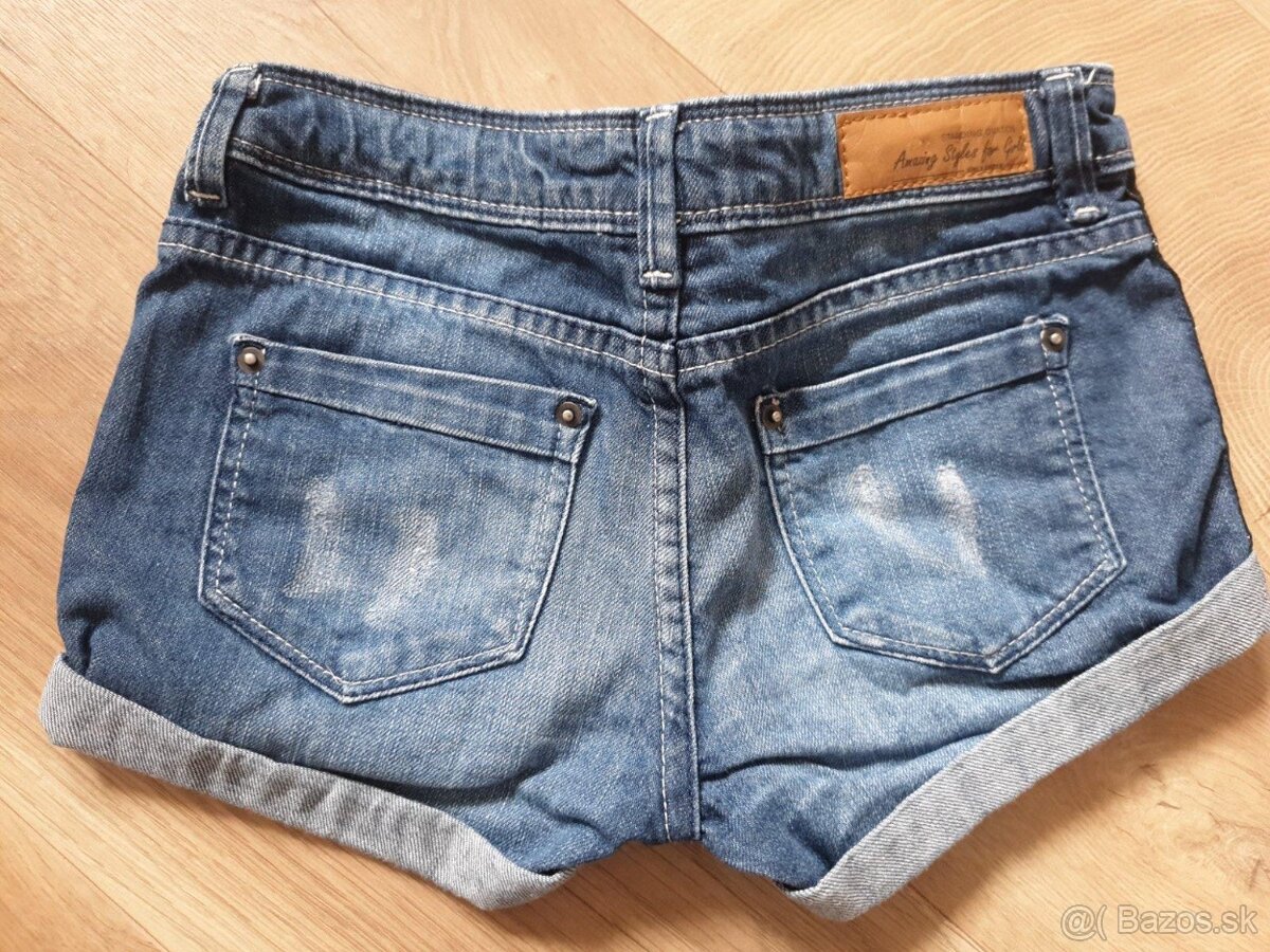 Podsite nohahice H&M+darcek - 14