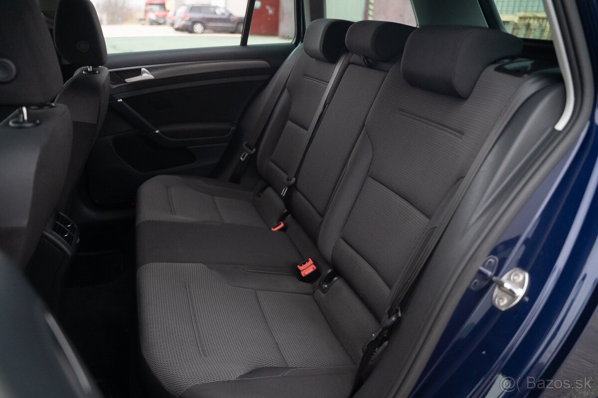 2017 VW Golf Variant 2.0 TDI 110 kW | výhrevy ACC ťažné - 14