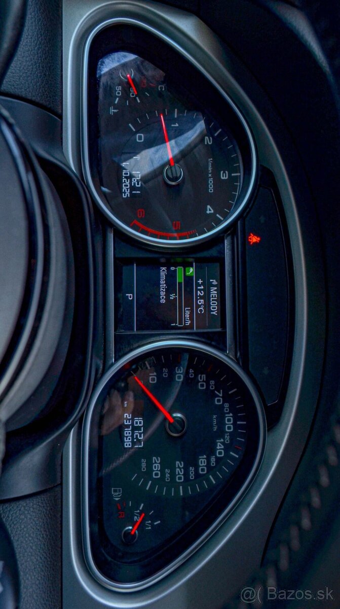 Audi Q7 4.2 TDI V8 quattro - 14