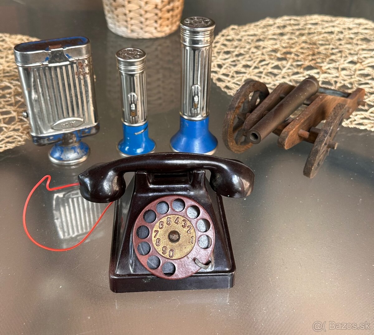 Retro dětský kočárek a hračky - 14