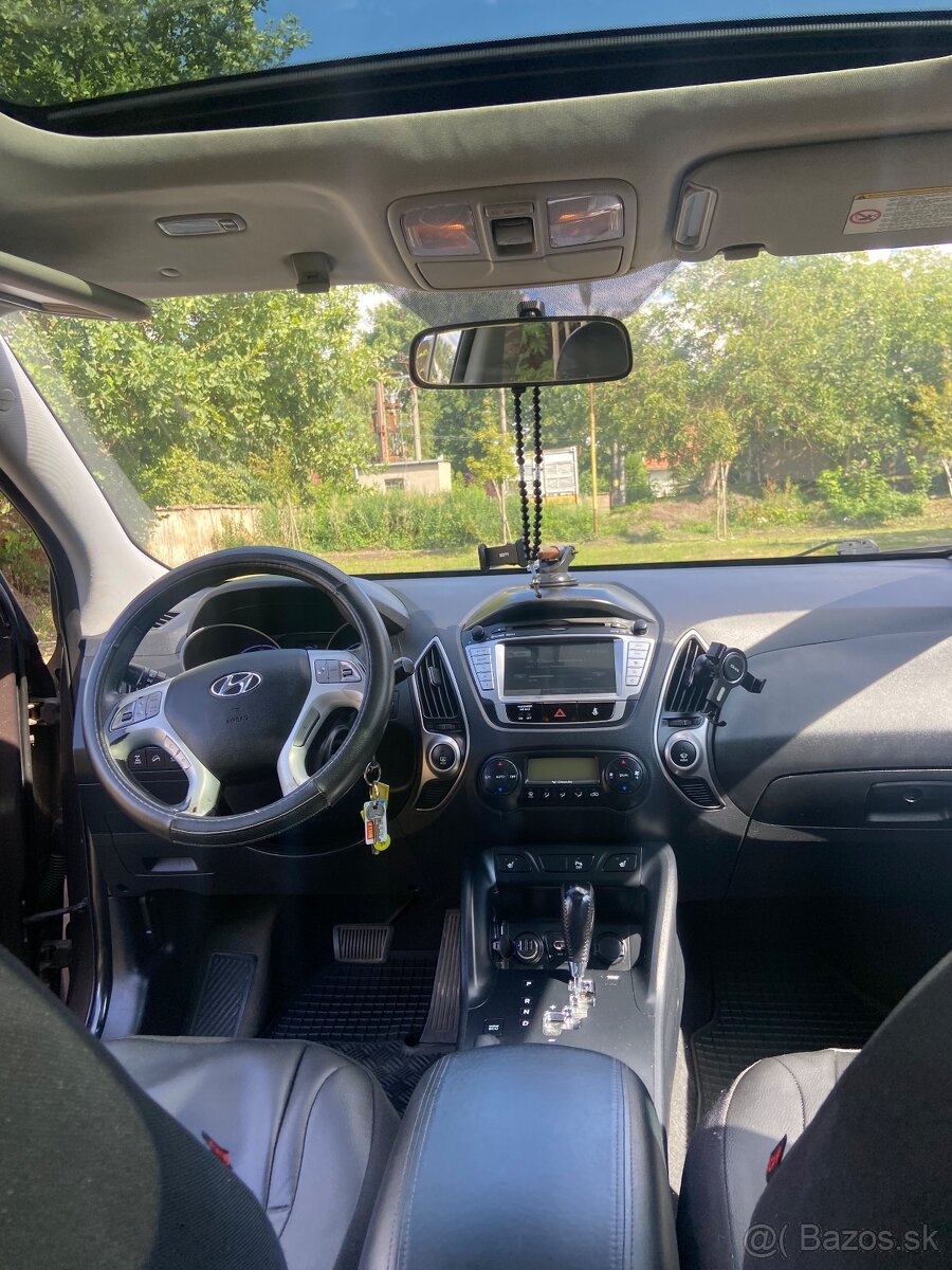 Hyundai IX35 2010r,257000 km - 14