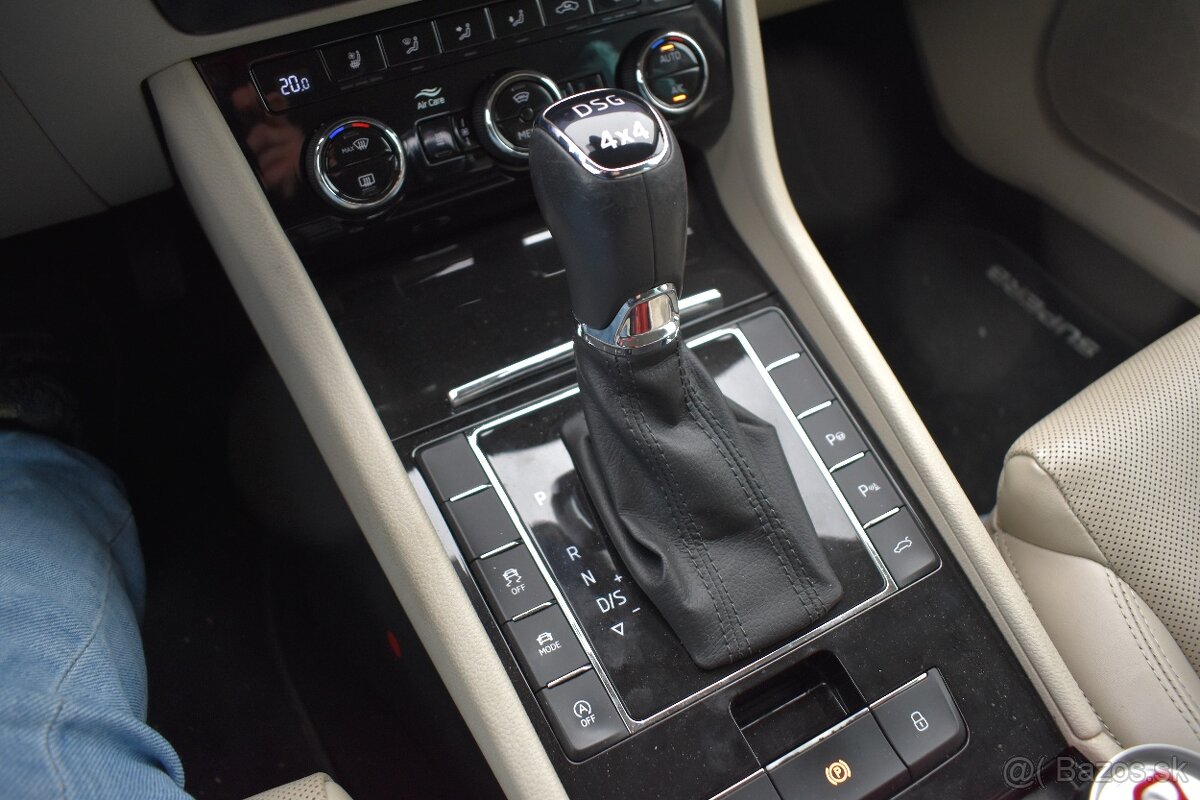 Škoda Superb Combi 2.0 TSI 4x4 L K DSG - 14