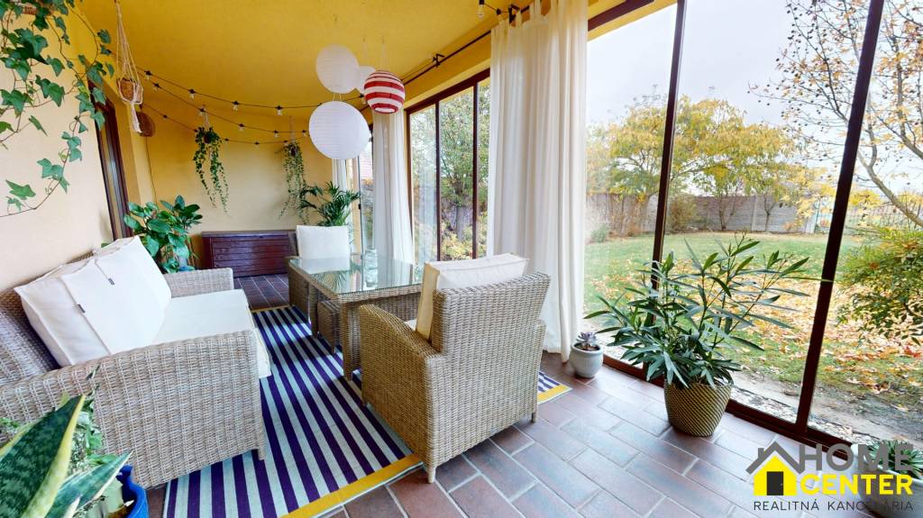 NA PREDAJ ÚTULNÝ, 4 IZBOVÝ RODINNÝ DOM S TERASOU A GARÁŽOU, - 14