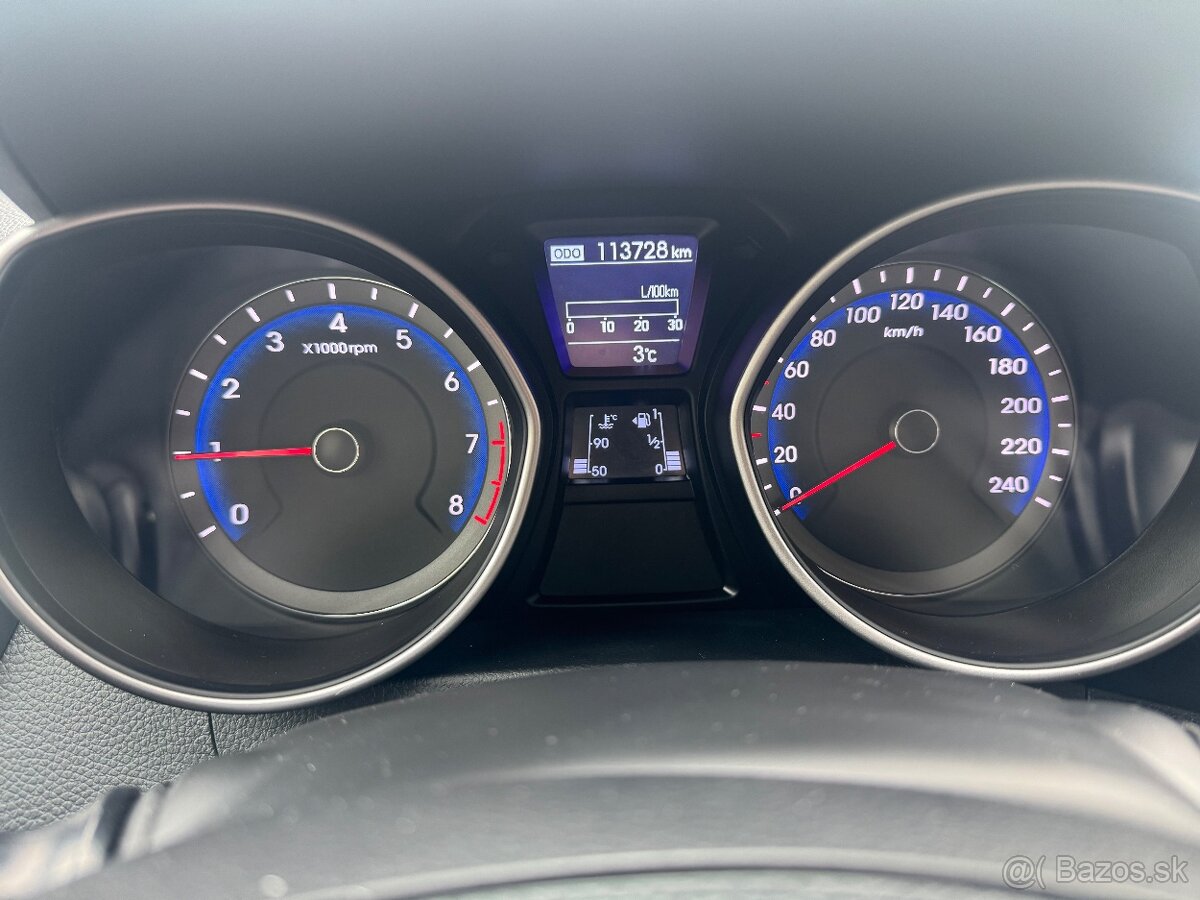 Predám Hyundai i30 1.4 i len 113000 km rv: 2014/7 - 14