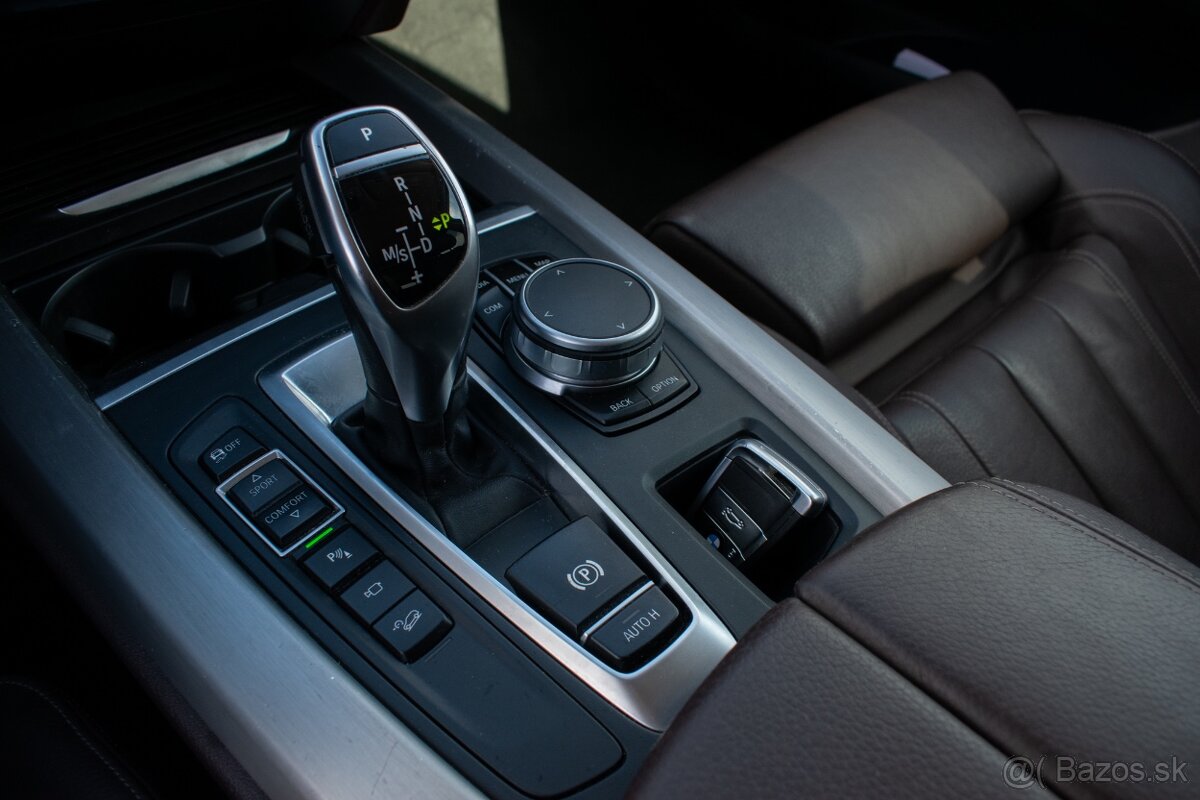 BMW X5 xDrive40d A/T - 14