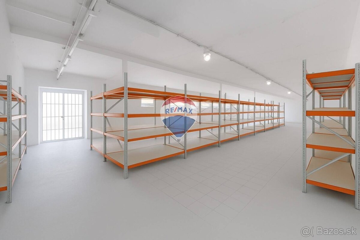 Perspektívna budova s pozemkom 2348m2, pri Hanušovciach nad - 14