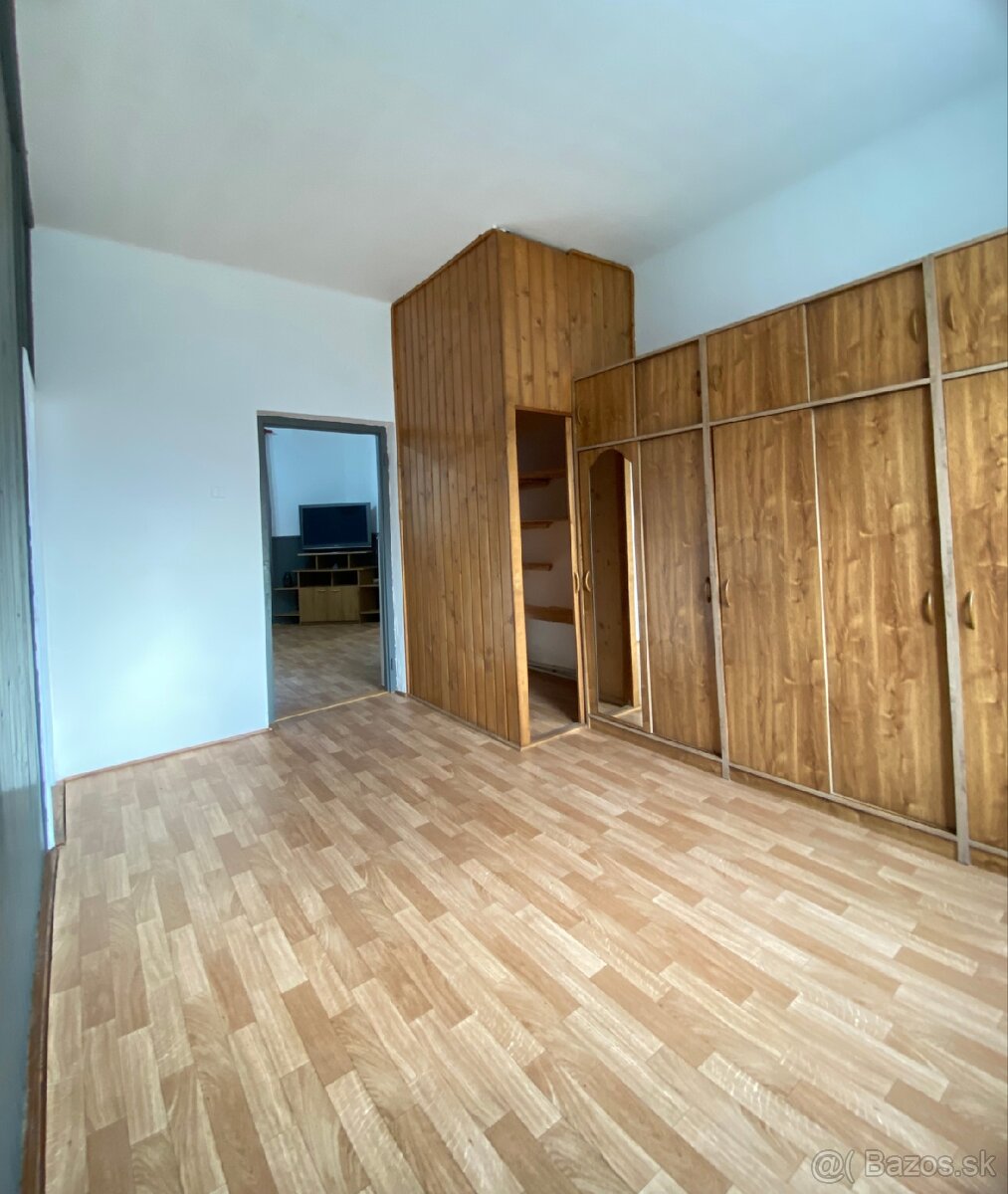 Predám 3-izbový byt Lednické Rovne - 14