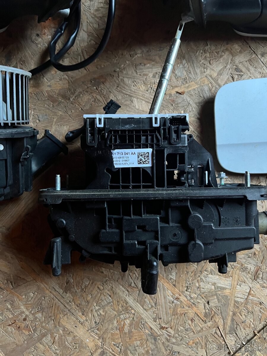 Rozpredam Audi a4 b8.5 allroad 2.0 TDi s-tronic quattro - 14