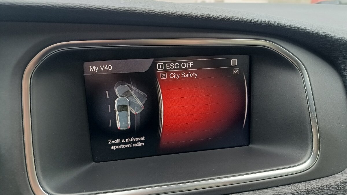 Volvo V40 D2 2.0L 120k Volvo V40 88kW M6 - 14