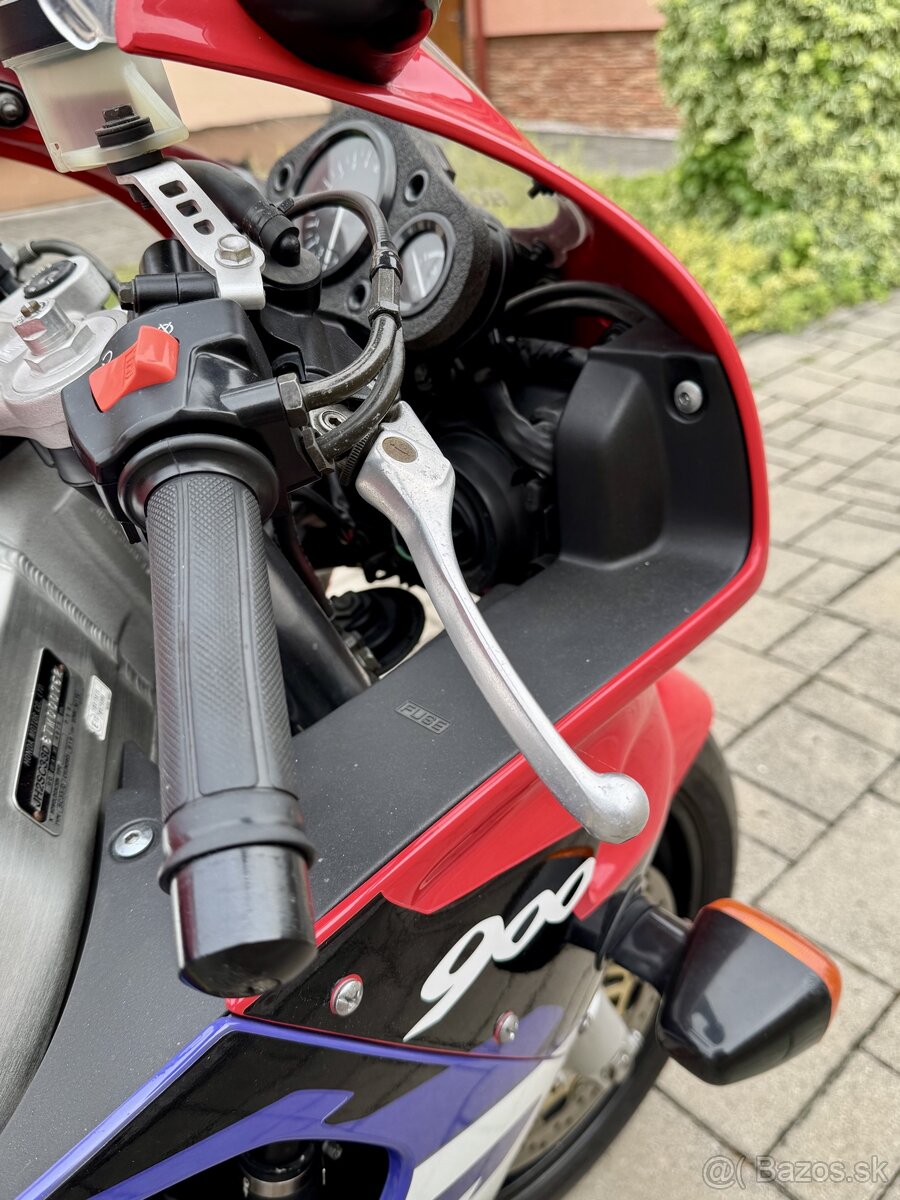 HONDA CBR 900 SC 33 - 14