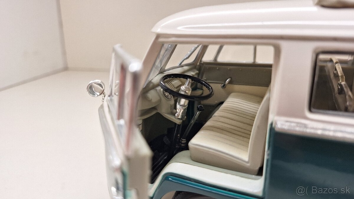 1:18 VOLKSWAGEN MICROBUS 1962 - 14