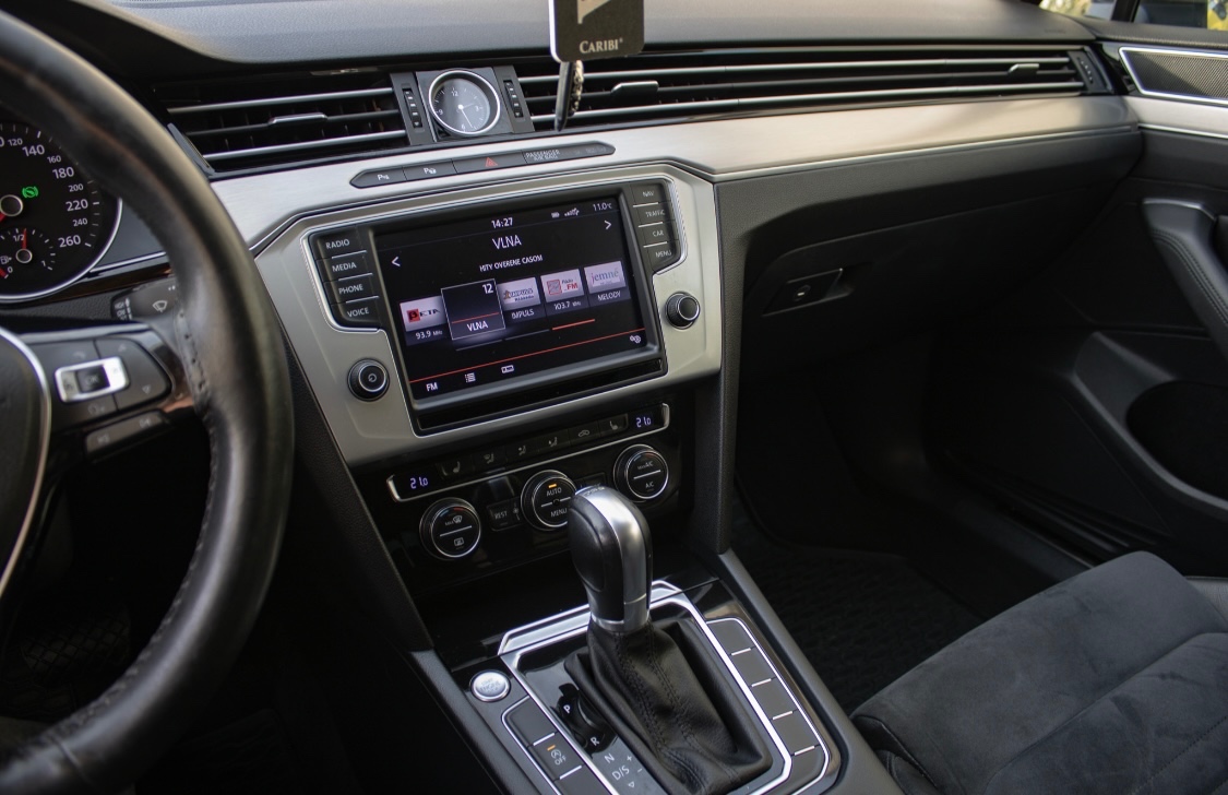 VW Volkswagen Passat Variant 2.0 TDI DSG Highline - 14