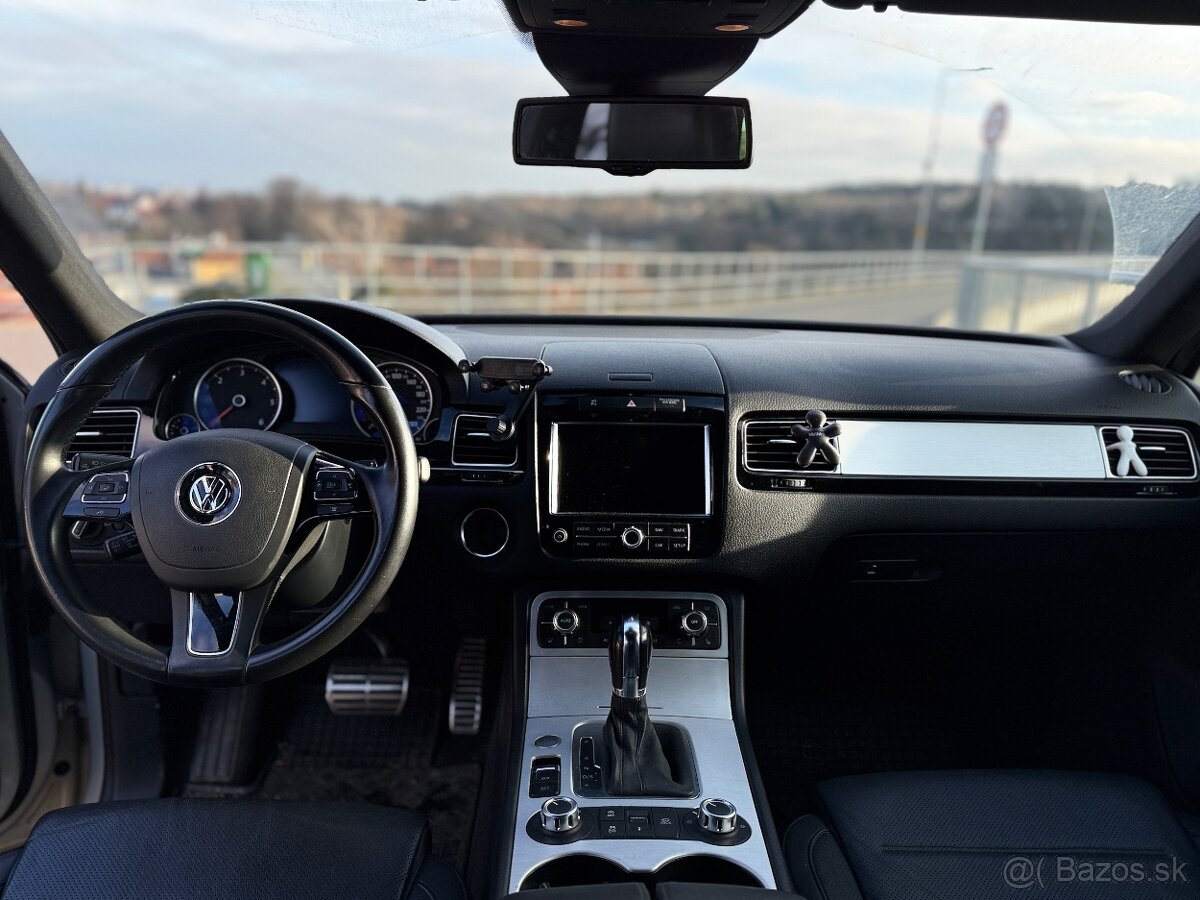 VW Touareg 3.0 V6 TDI 180kW 4Motion - 14