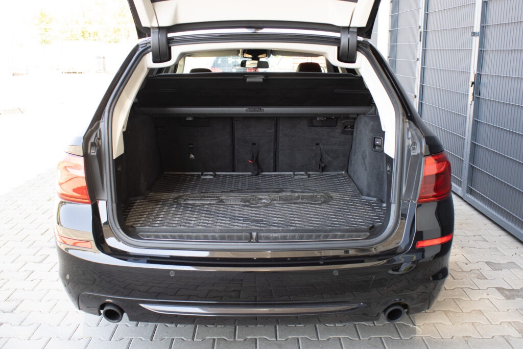 BMW 520d xDrive - 14