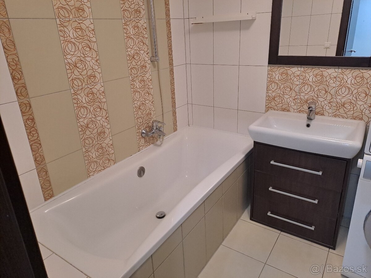 Na predaj - 3-izbový byt s loggiou, Prešov. - 14