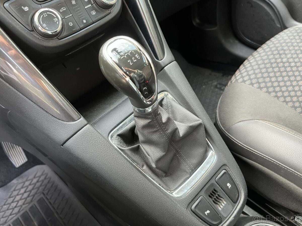 Opel Zafira Tourer 1.4 benzín + LPG - 14