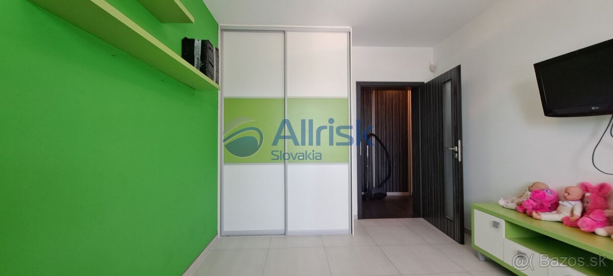 NOVOSTAVBA - MODERNÝ 4 IZB. BUNGALOV S GARÁŽOU V OBCI OĽDZA - 14