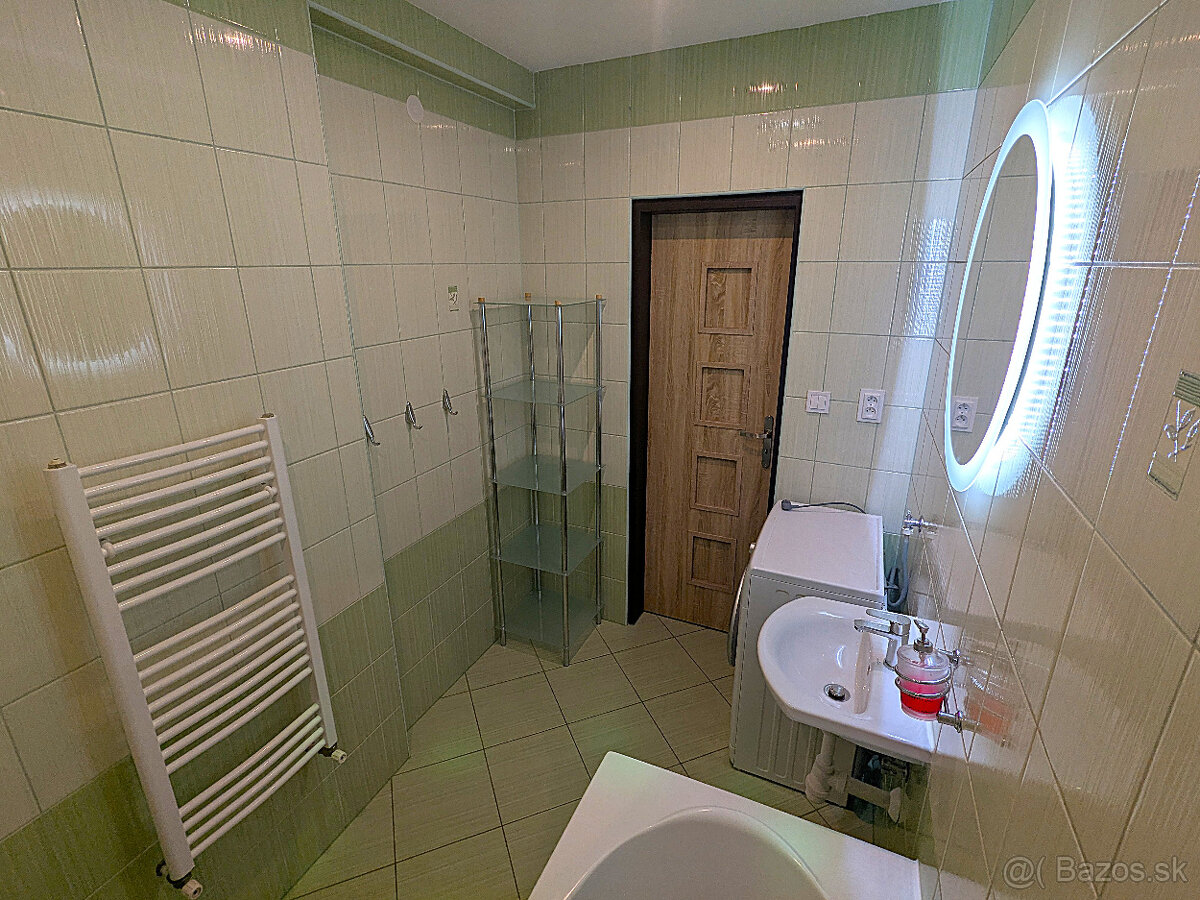 Atraktívny 2 i, Krosnianska (Furča), rekonšt., zariadený - 14