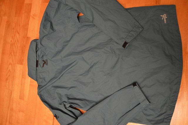 predam - krasna turisticka bunda SALEWA - 14