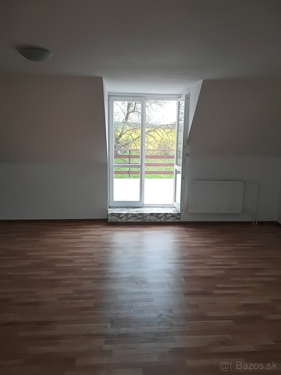 Atraktívný rodinný 6 izbový, dvojpodlažný dom - 14