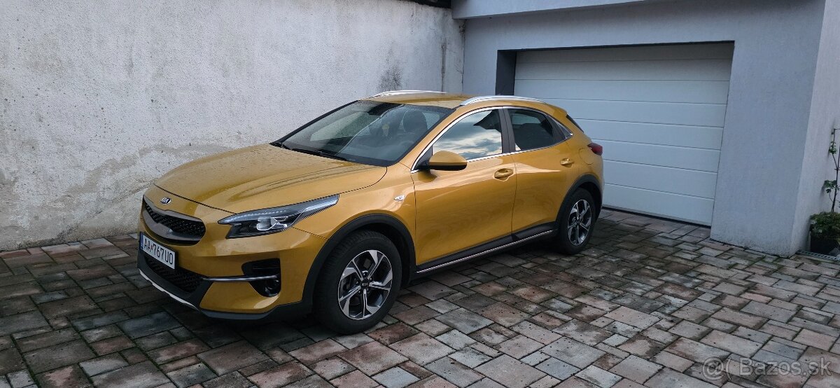 KIA XCEED - 14