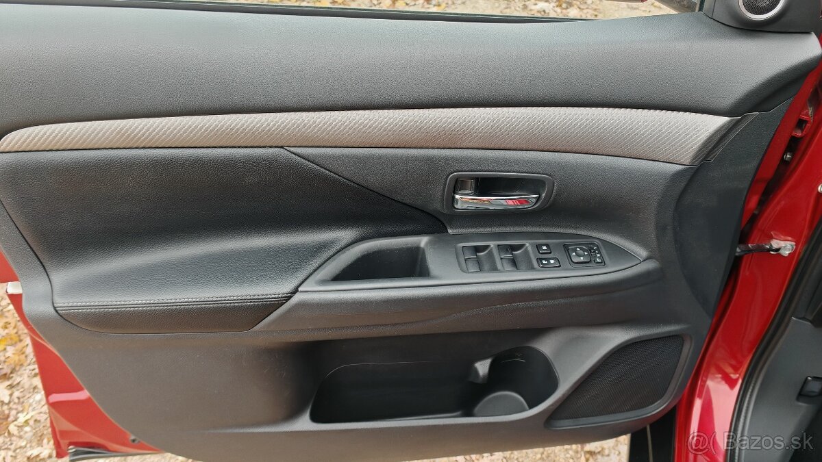 Mitsubishi Outlander 2,2 DI-D - 14