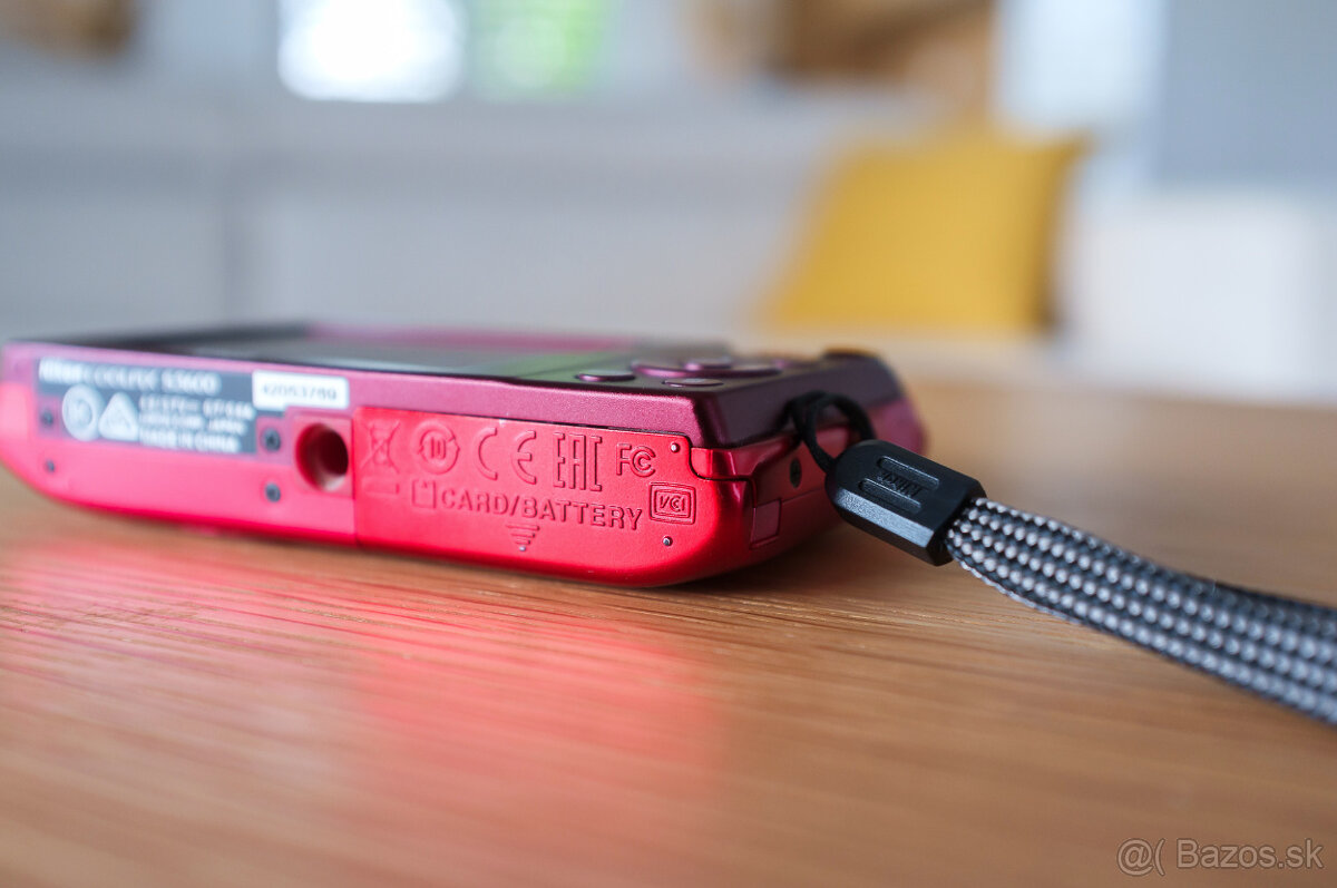 Nikon Coolpix S3600 - 14