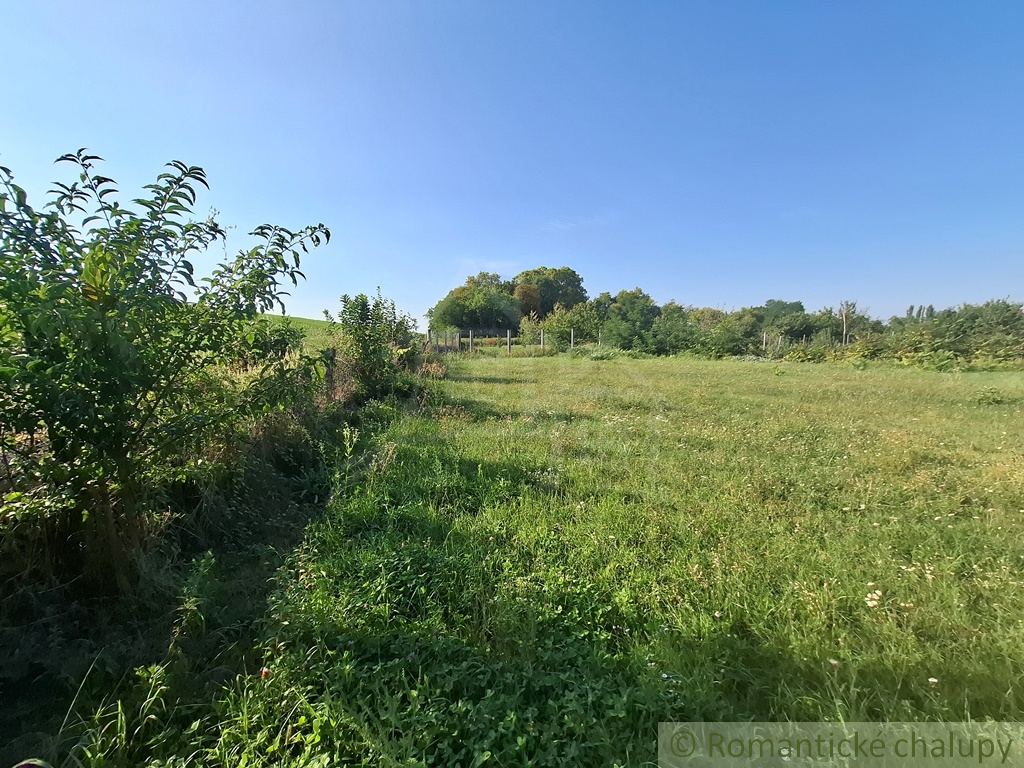 Unikátny pozemok na výstavbu domu pri brehu rieky Dunaj v - 14