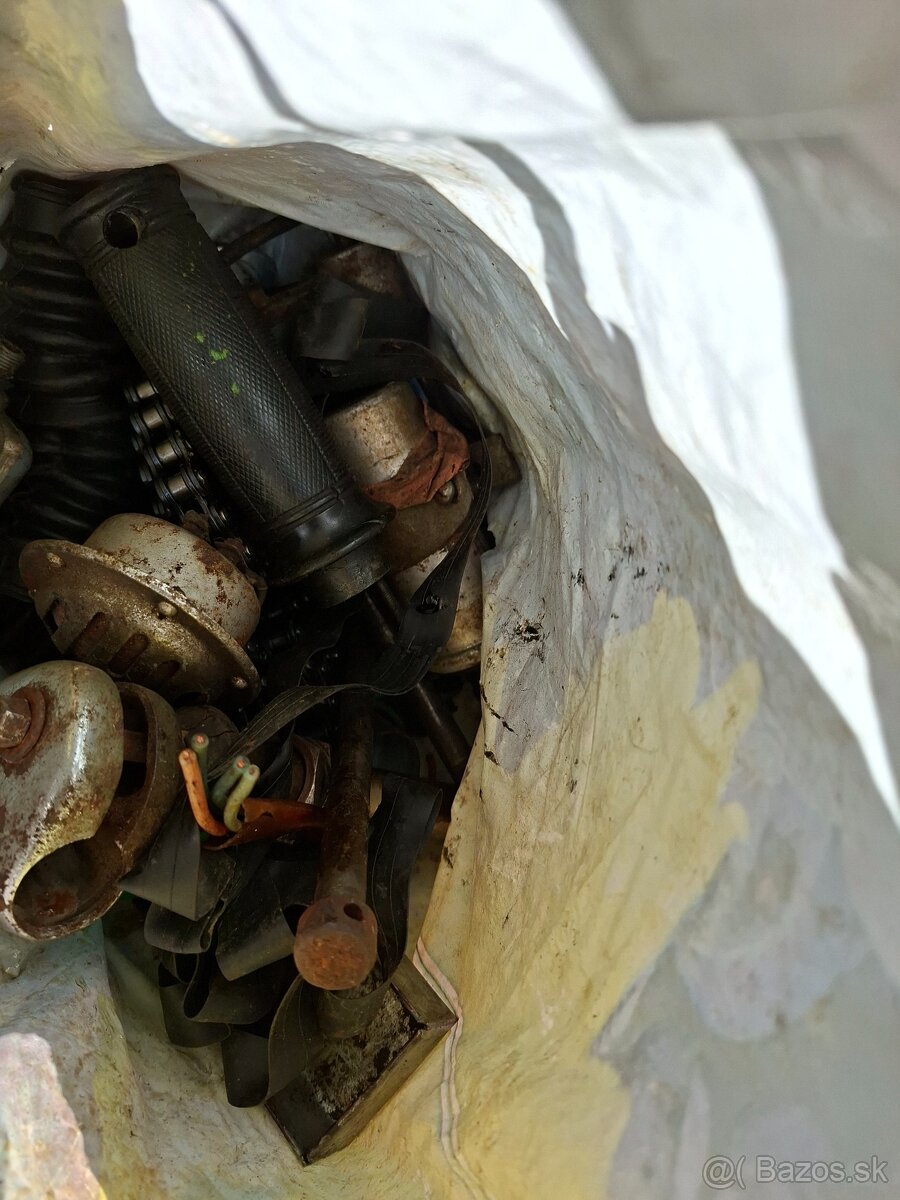 Jawa 555, verzia s revmaplechmi - 14