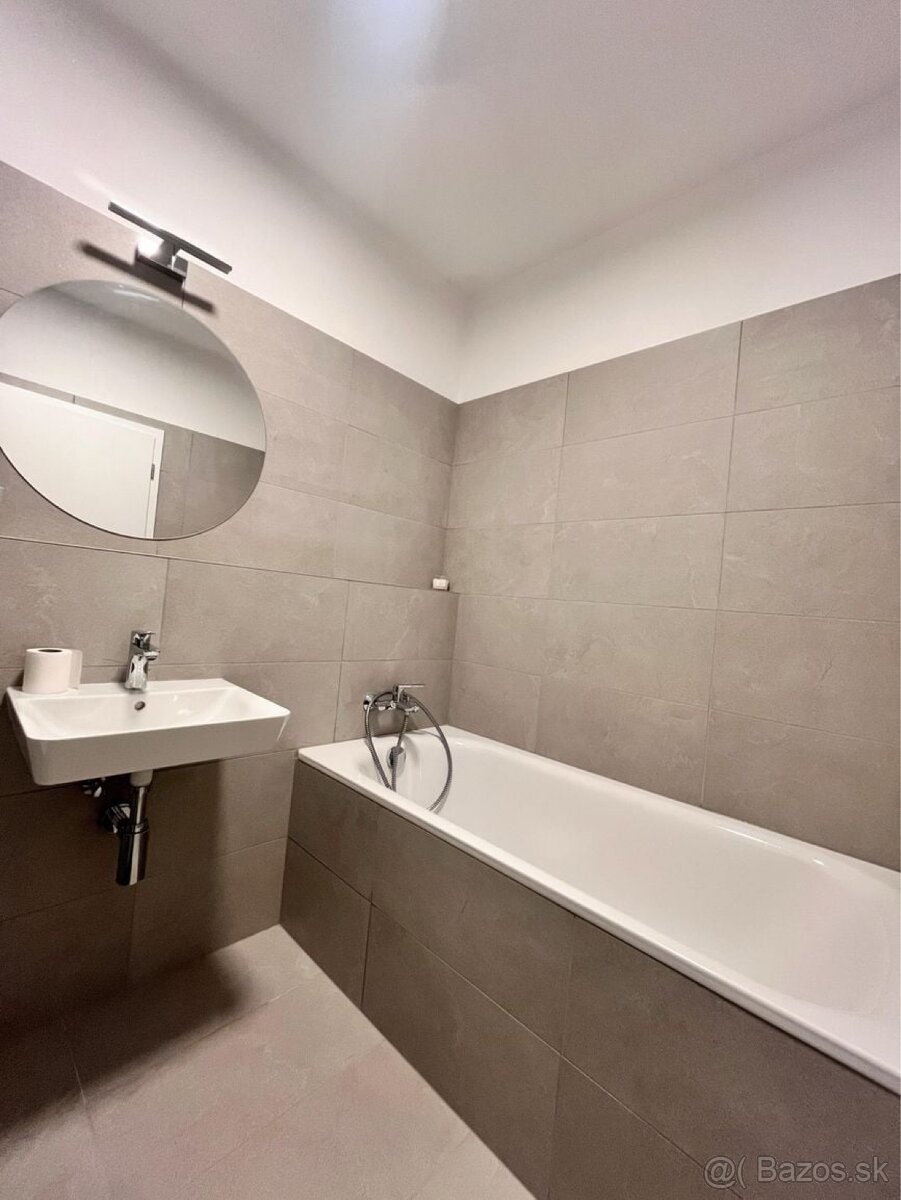 TREEF | Štýlové bývanie pre pár – Biely Kostol - 14