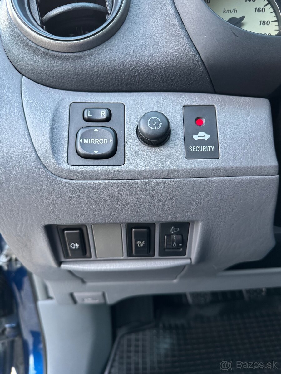 Toyota Rav4 2.0 D-4D - 14