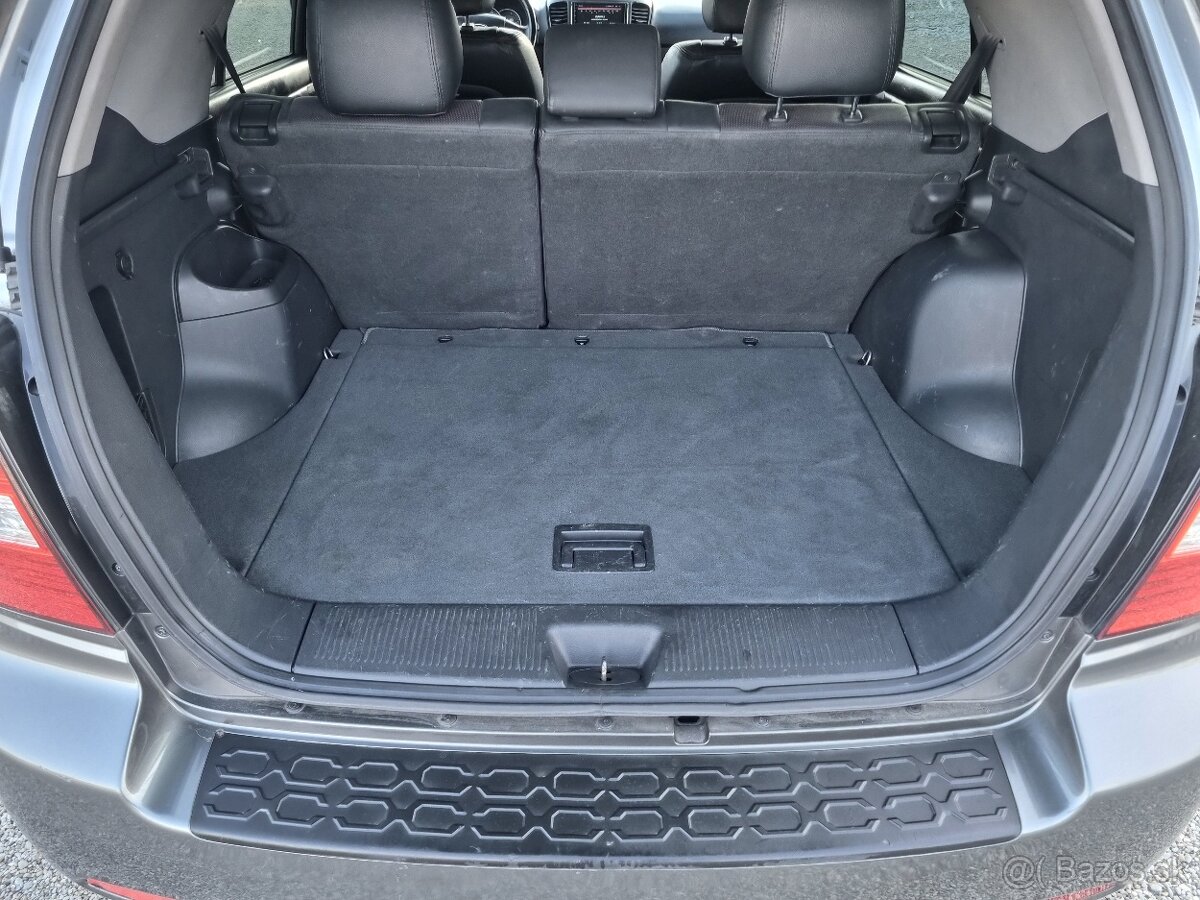 KIA SORENTO 2,5CRDi 4x4 - 14