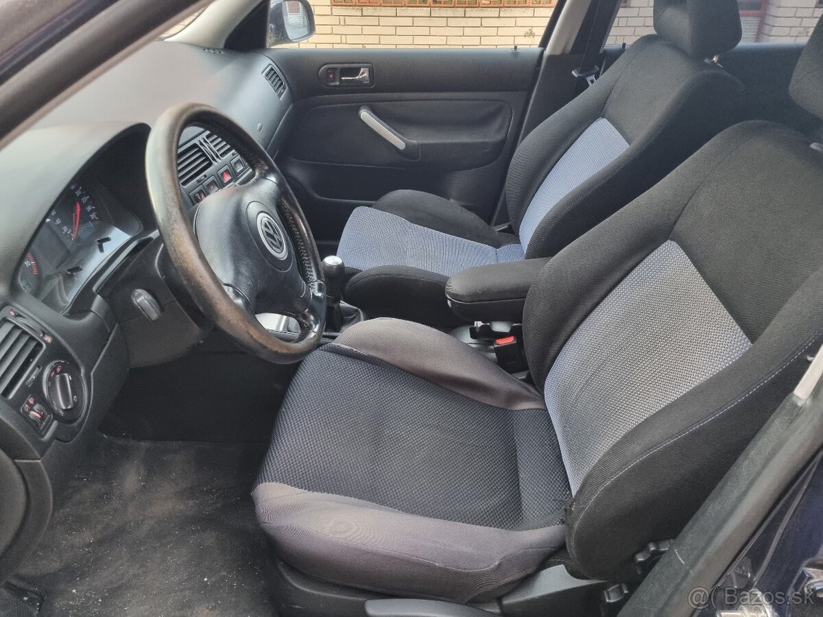 VW BORA COMBI 2.3i VR5 ROK-1999 - 14