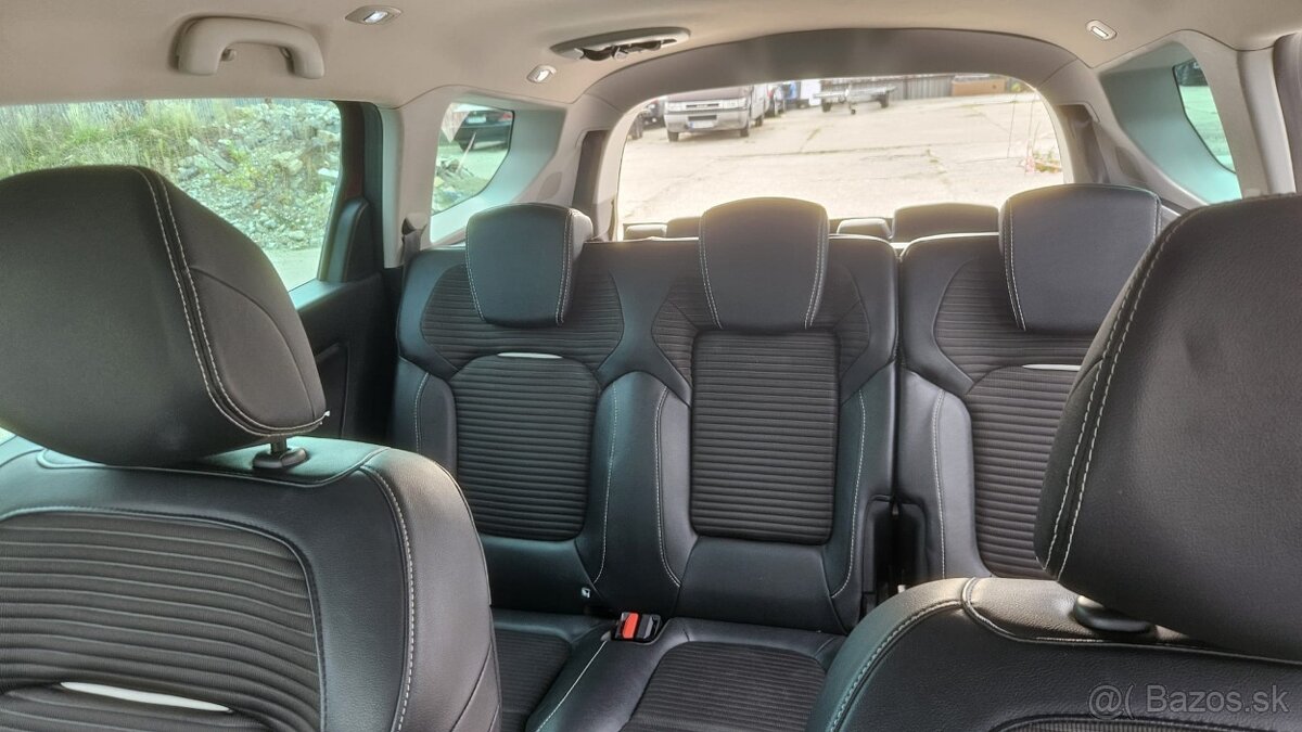 Renault Grand Scenic - 14