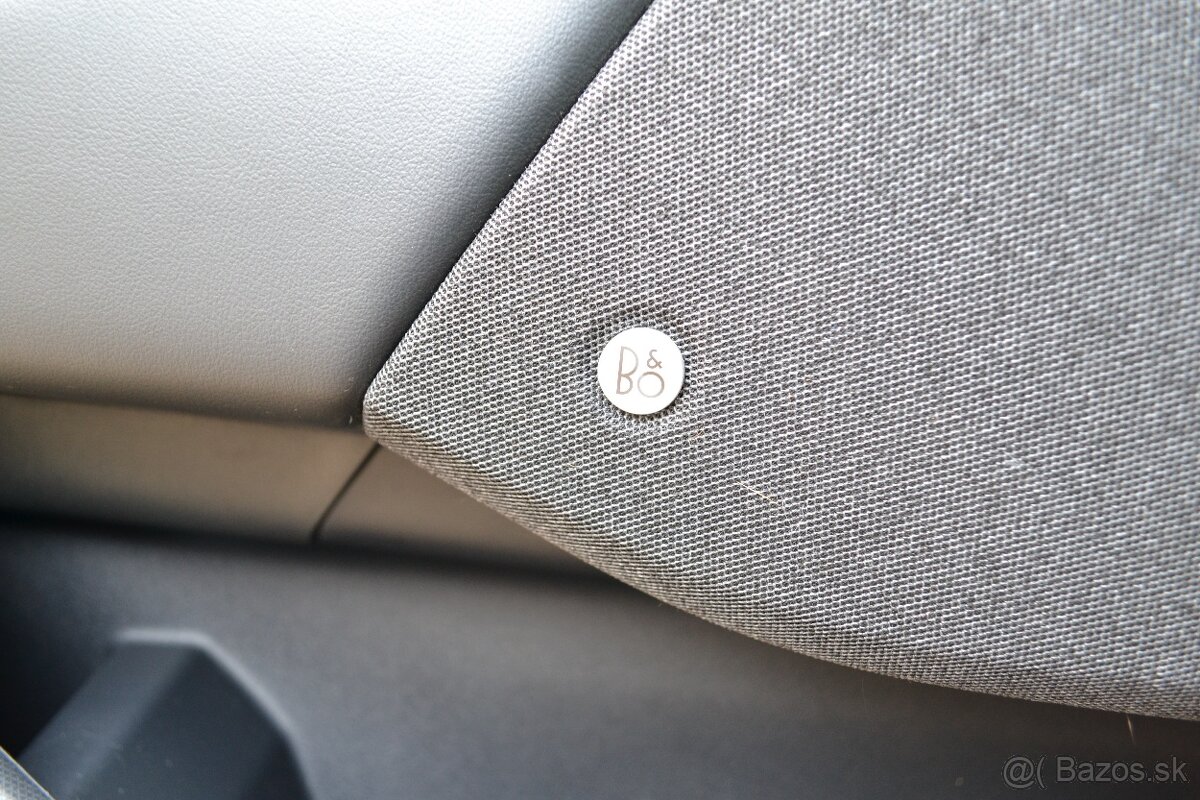 Ford Mustang Mach-E 258kW/ 98,8kWh Extended AWD r.2021 - 14