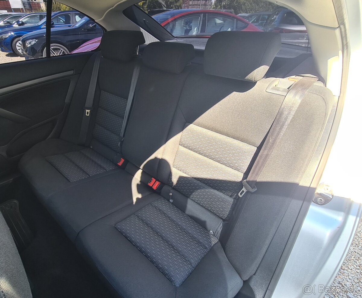 ŠKODA OCTAVIA 1.6 TDI CR DPF AMBIENTE - 14