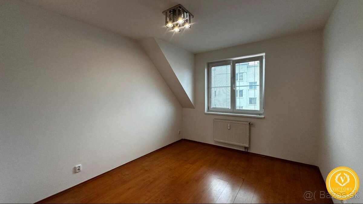 PRENÁJOM - útulný 3-izbový byt s terasou v Banskej Bystrici - 14