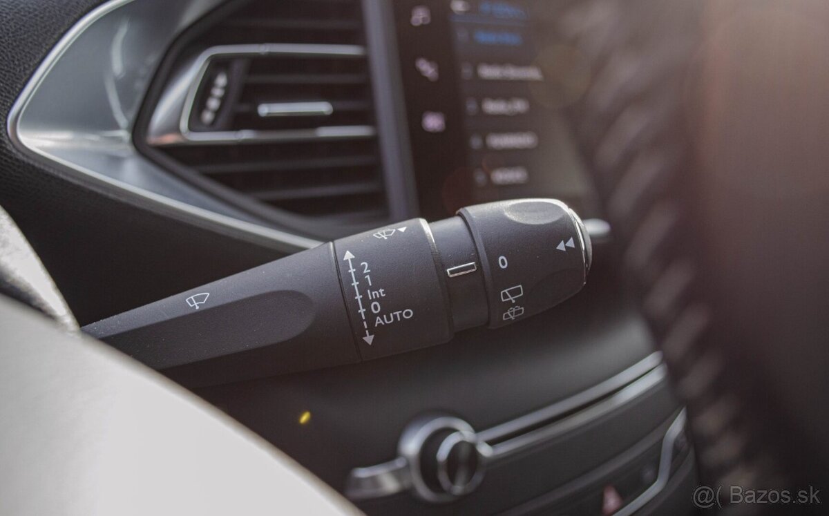 Peugeot 308 SW 2.0 BlueHDi A/T - 14