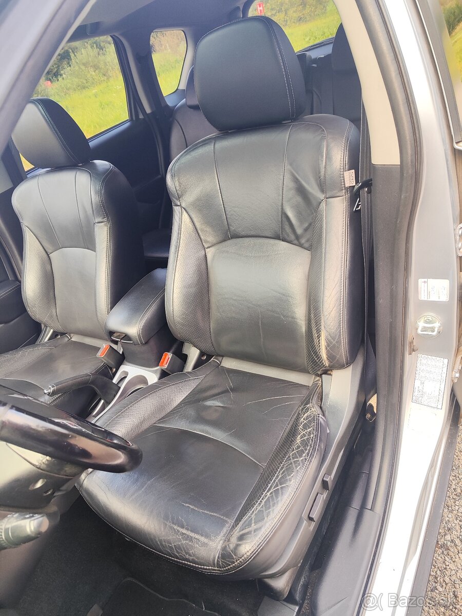 Mitsubishi Outlander 2.0 DI-D, 7 miest, 4x4 - 14