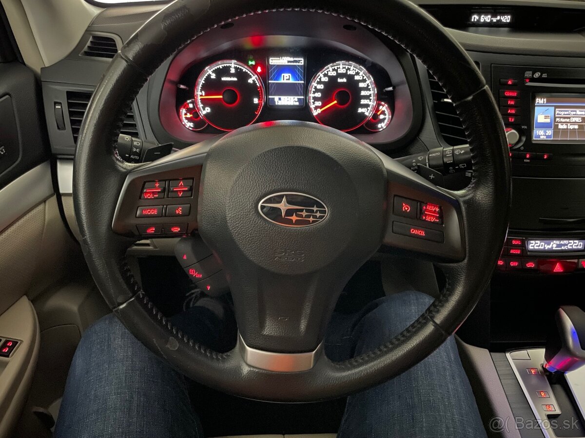 Subaru Legacy Outback 2,0 D CVT 150k - 14