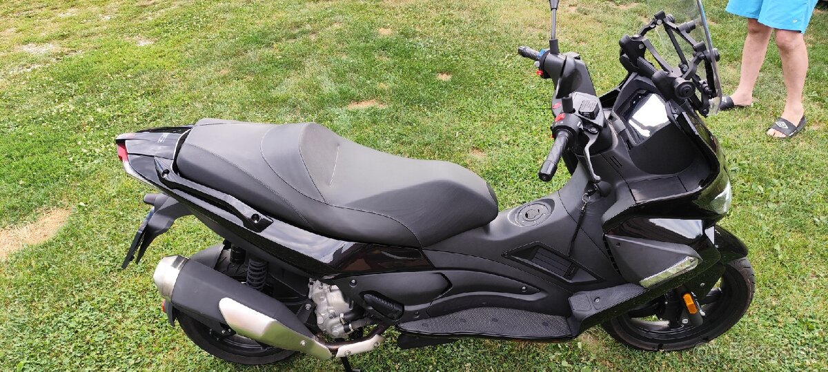 Malaguti Madison 300 - 14