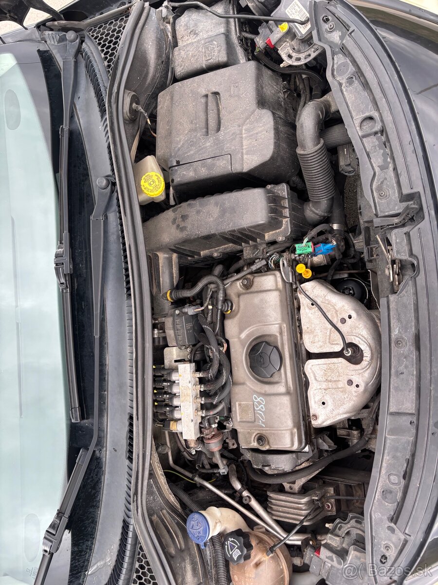 Diely Peugeot 207 1.4 LPG - 14