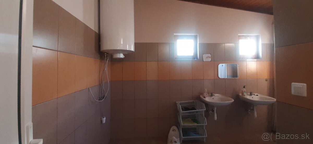 Krásna príroda, pokojný život, dom v obci Pere, Maďarsko - 14